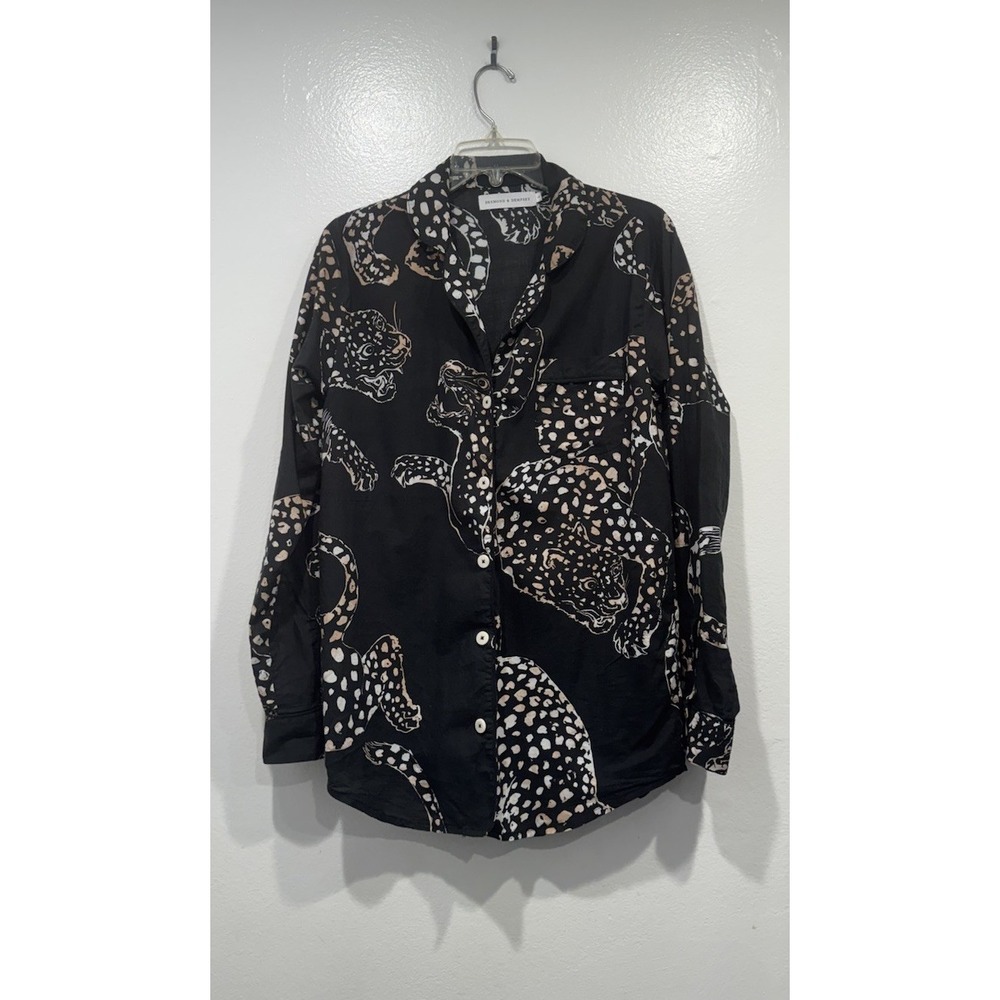Desmond & Dempsey Pajama Top Jaguar‎ Print Cotton Button Front Long Sleeve Large